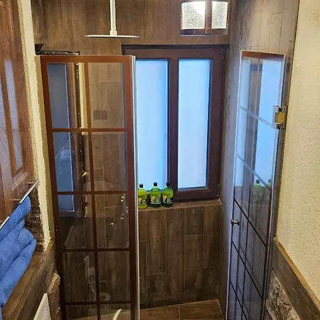 Nea Mesemvria Boutique נסבר